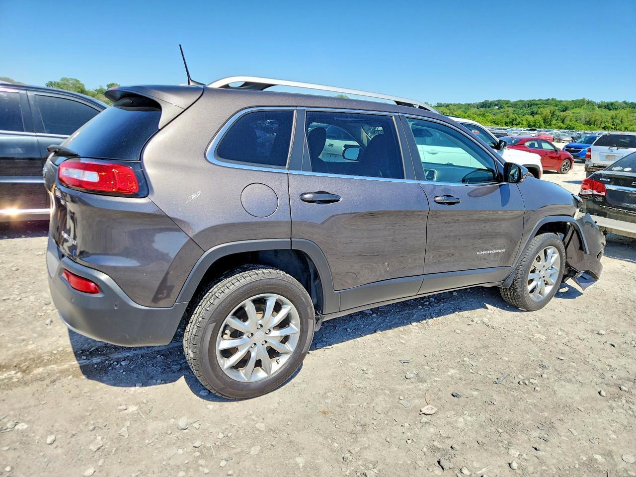 2018 Jeep Cherokee Limited - Image 3