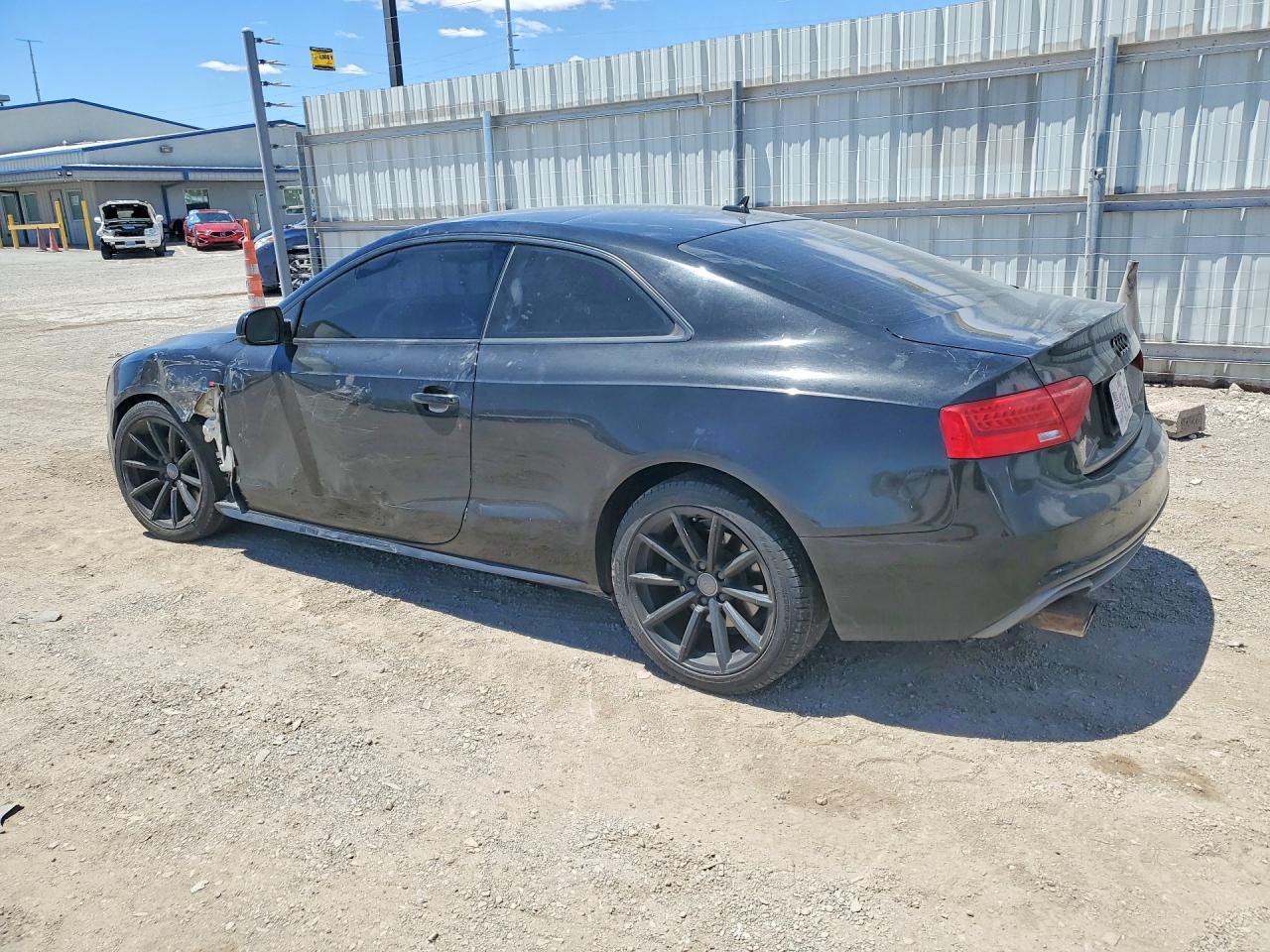 2015 Audi A5 Premium Plus - Фото 2