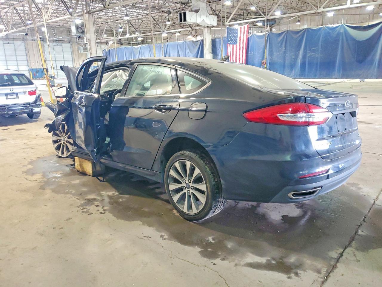 2020 Ford Fusion Se - Фото 2