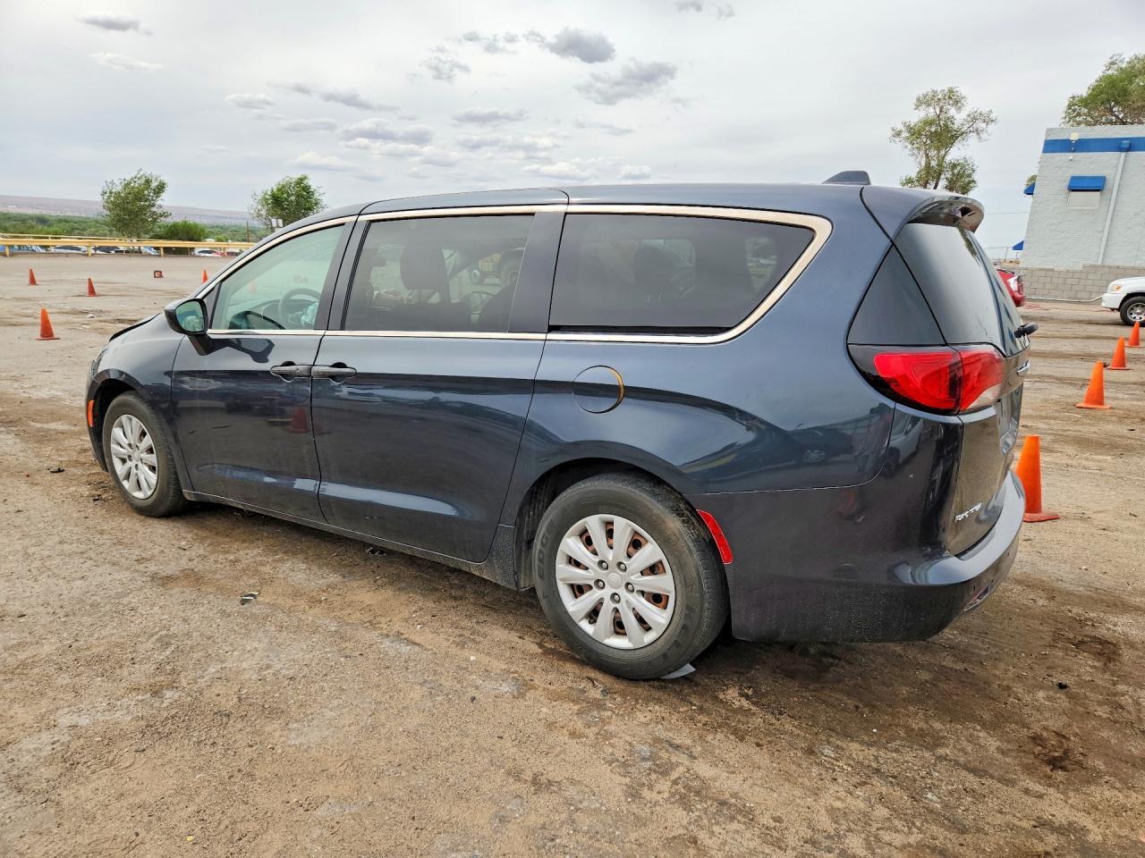 2019 Chrysler Pacifica L - Фото 2