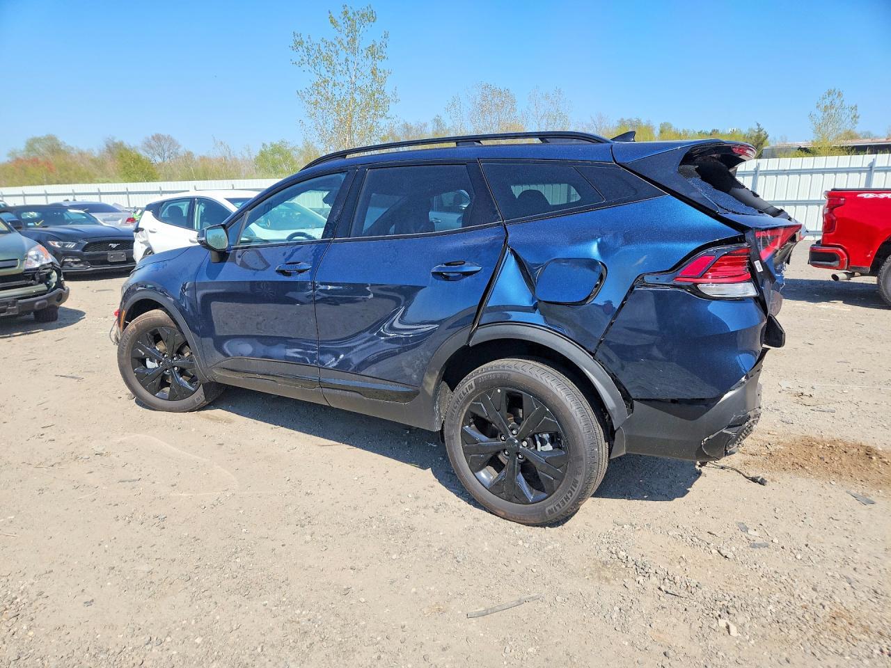 2025 Kia Sportage X Line - Image 2