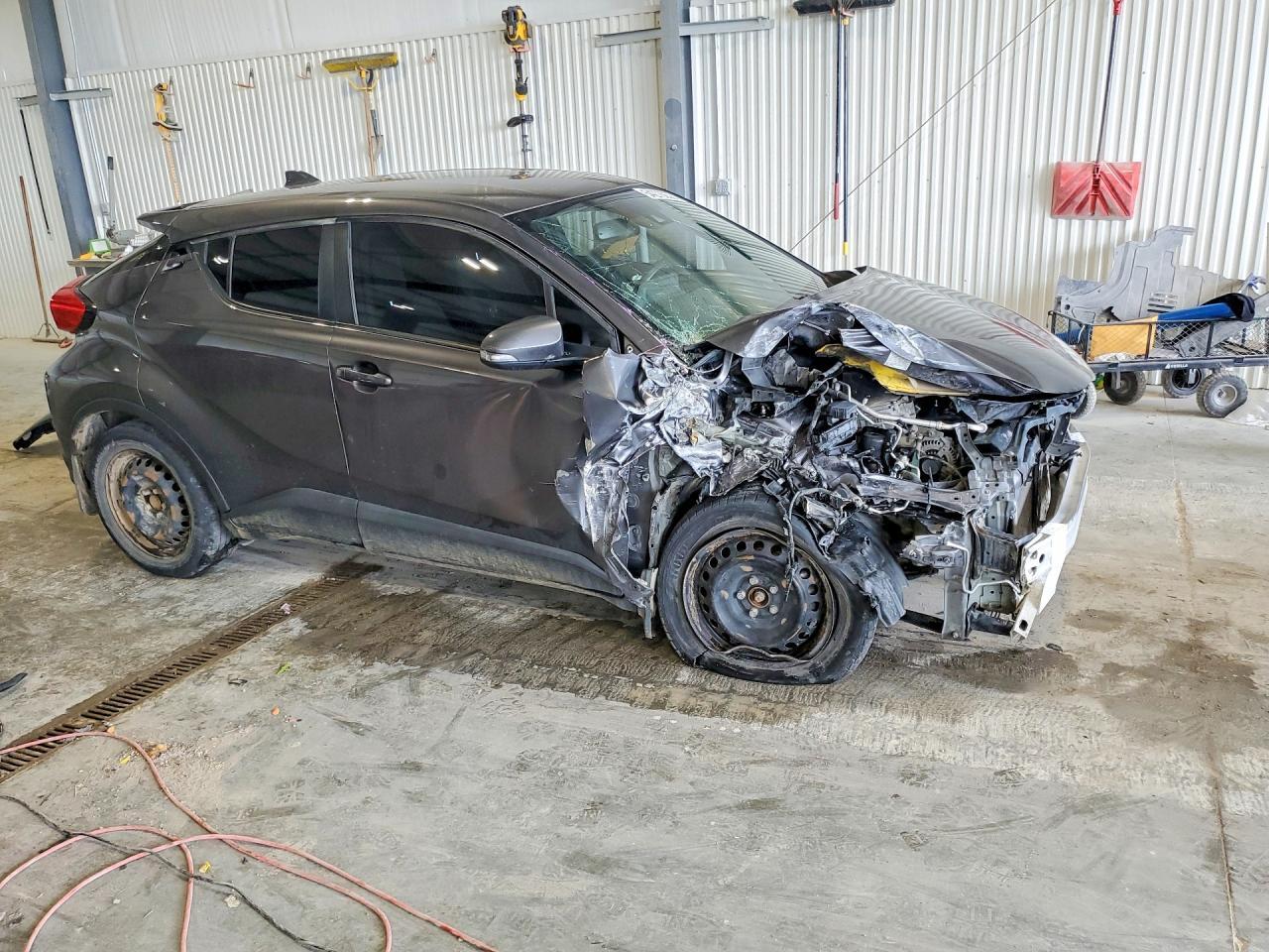 2019 Toyota C-Hr Le - Фото 4