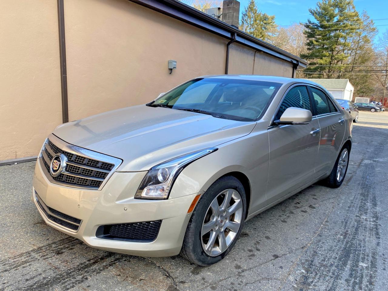 2013 Cadillac Ats Luxury - Image 2