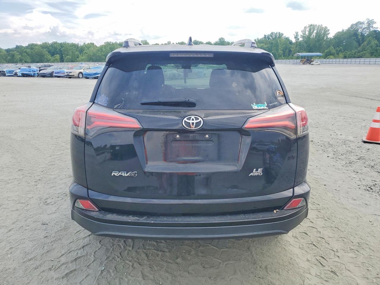 2017 Toyota Rav4 Le - Фото 6