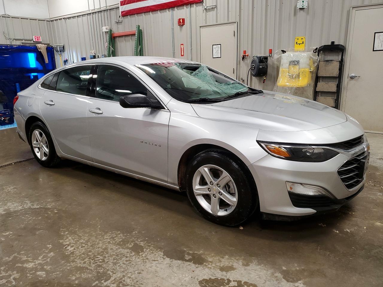 2022 Chevrolet Malibu Ls - Image 4