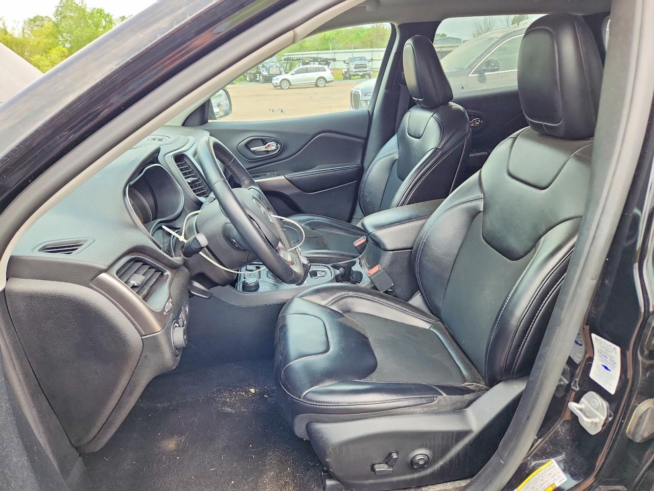 2019 Jeep Cherokee Latitude Plus - Фото 7
