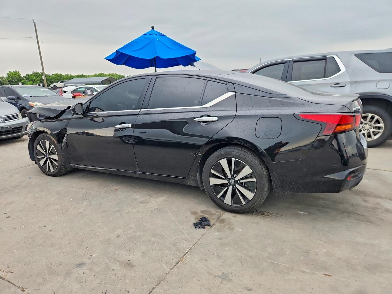 2021 Nissan Altima Sl - Image 2