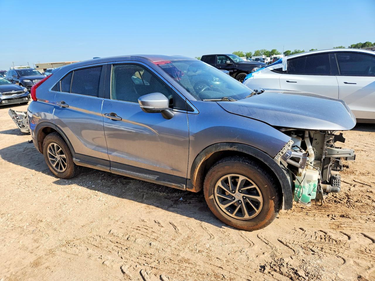 2020 Mitsubishi Eclipse Cross Es - Image 4