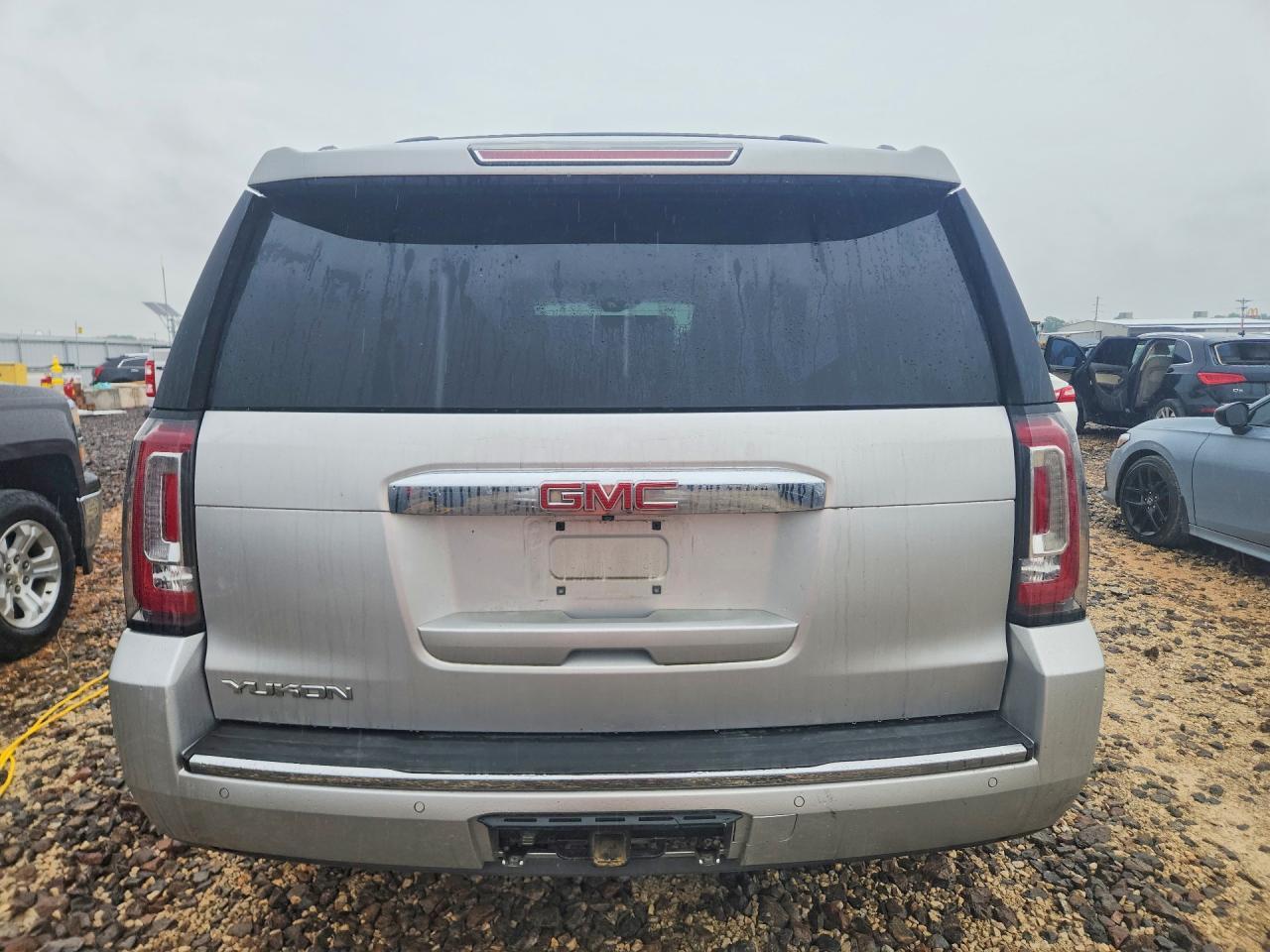 2016 GMC Yukon Denali - Фото 6