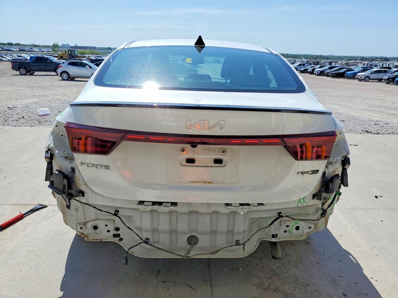 2023 Kia Forte Gt Line - Фото 6