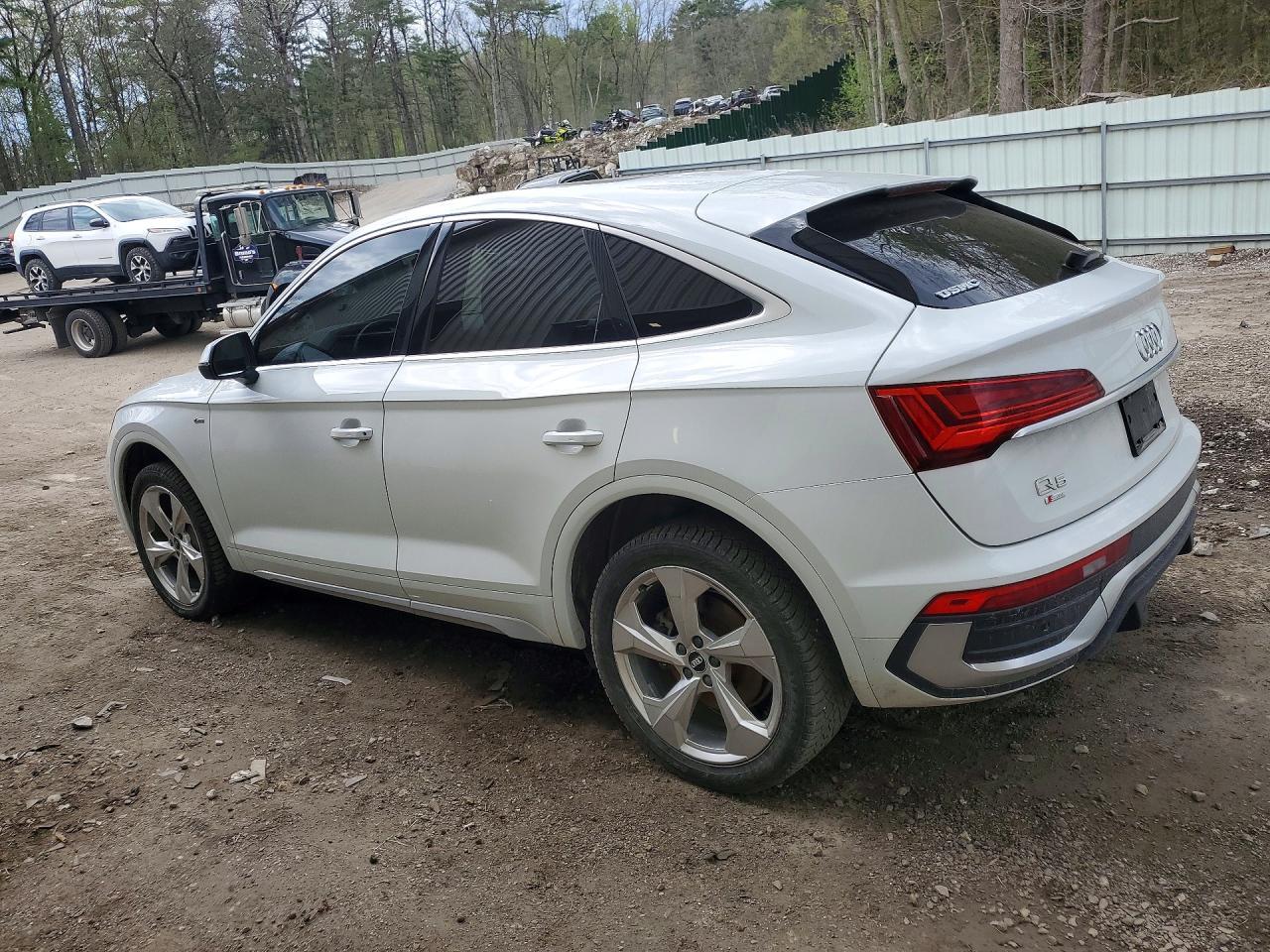 2022 Audi Q5 Sportback Prm Pls 45 - Фото 2