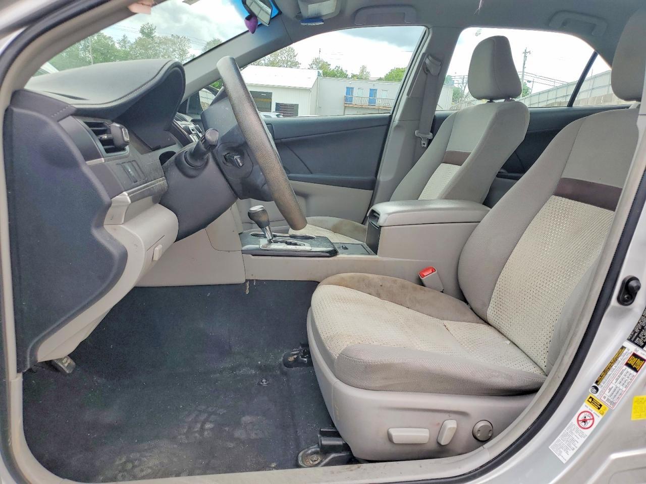 2012 Toyota Camry Le - Фото 7