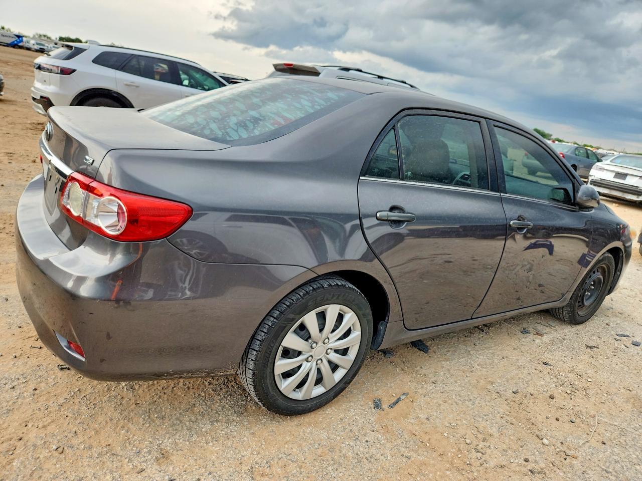 2013 Toyota Corolla Le - Фото 3