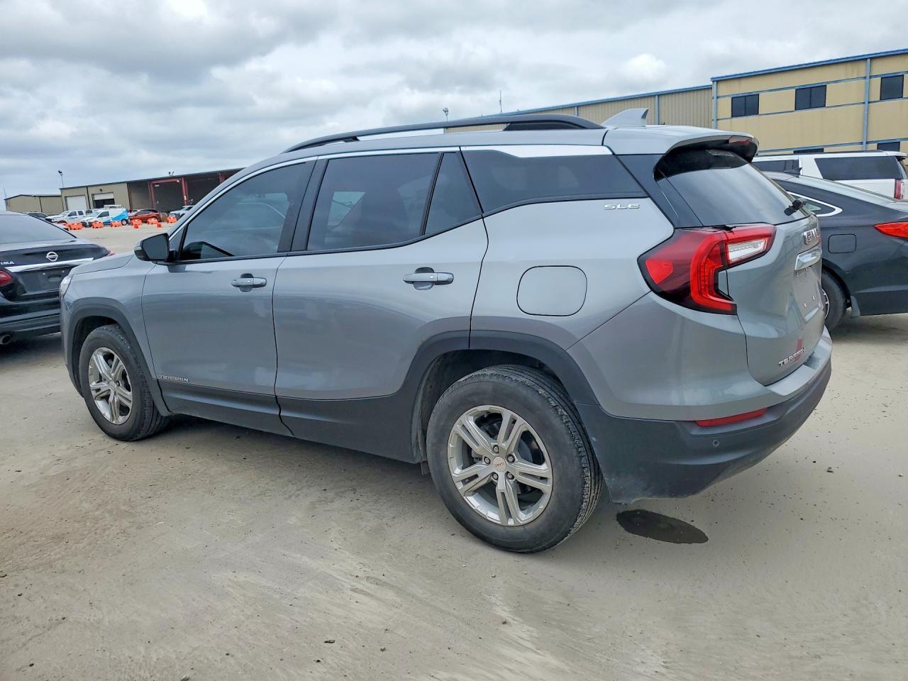 2024 GMC Terrain Sle - Фото 2