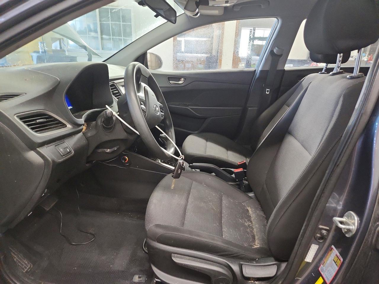 2020 Hyundai Accent Se - Фото 7