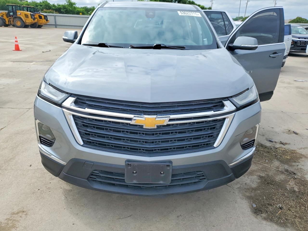 2023 Chevrolet Traverse Ls - Image 5