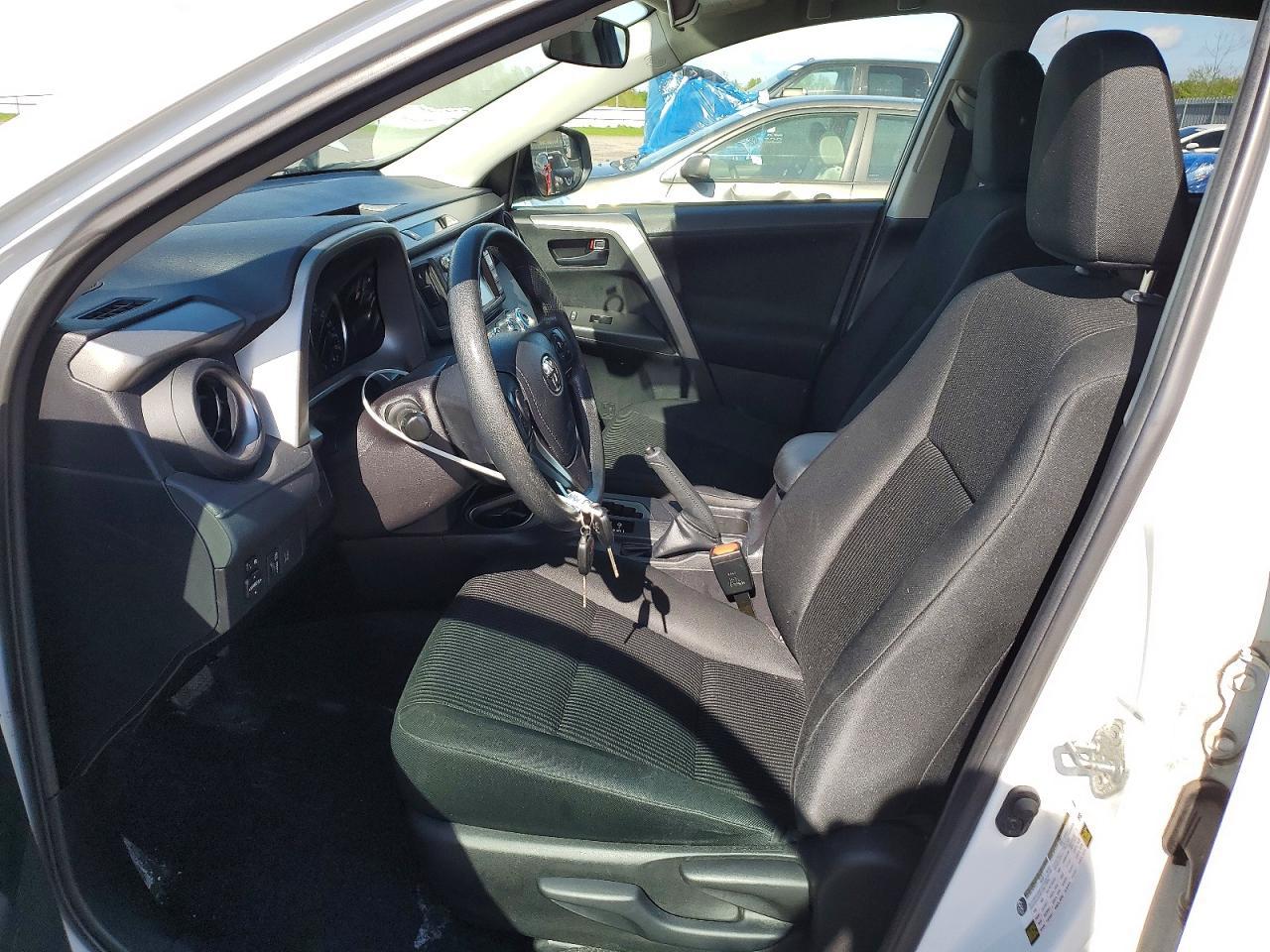 2018 Toyota Rav4 Le - Image 7
