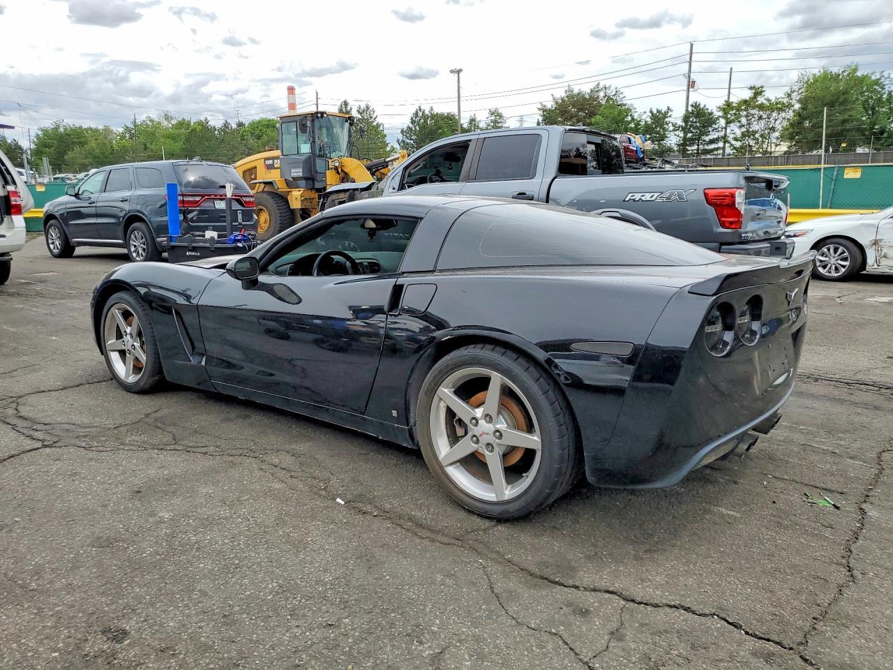 2006 Chevrolet Corvette - Image 2