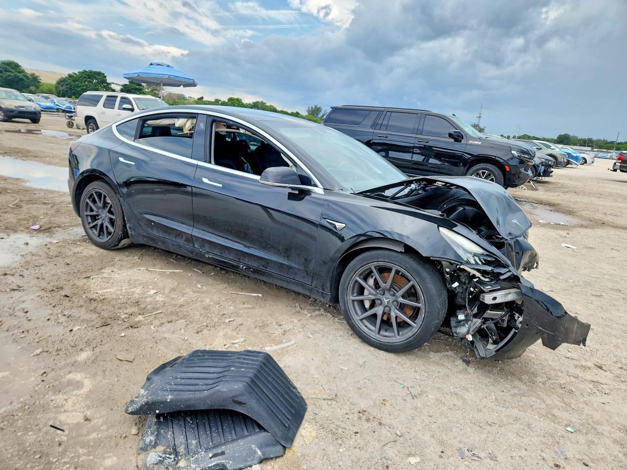 2019 Tesla Model 3 - Image 4