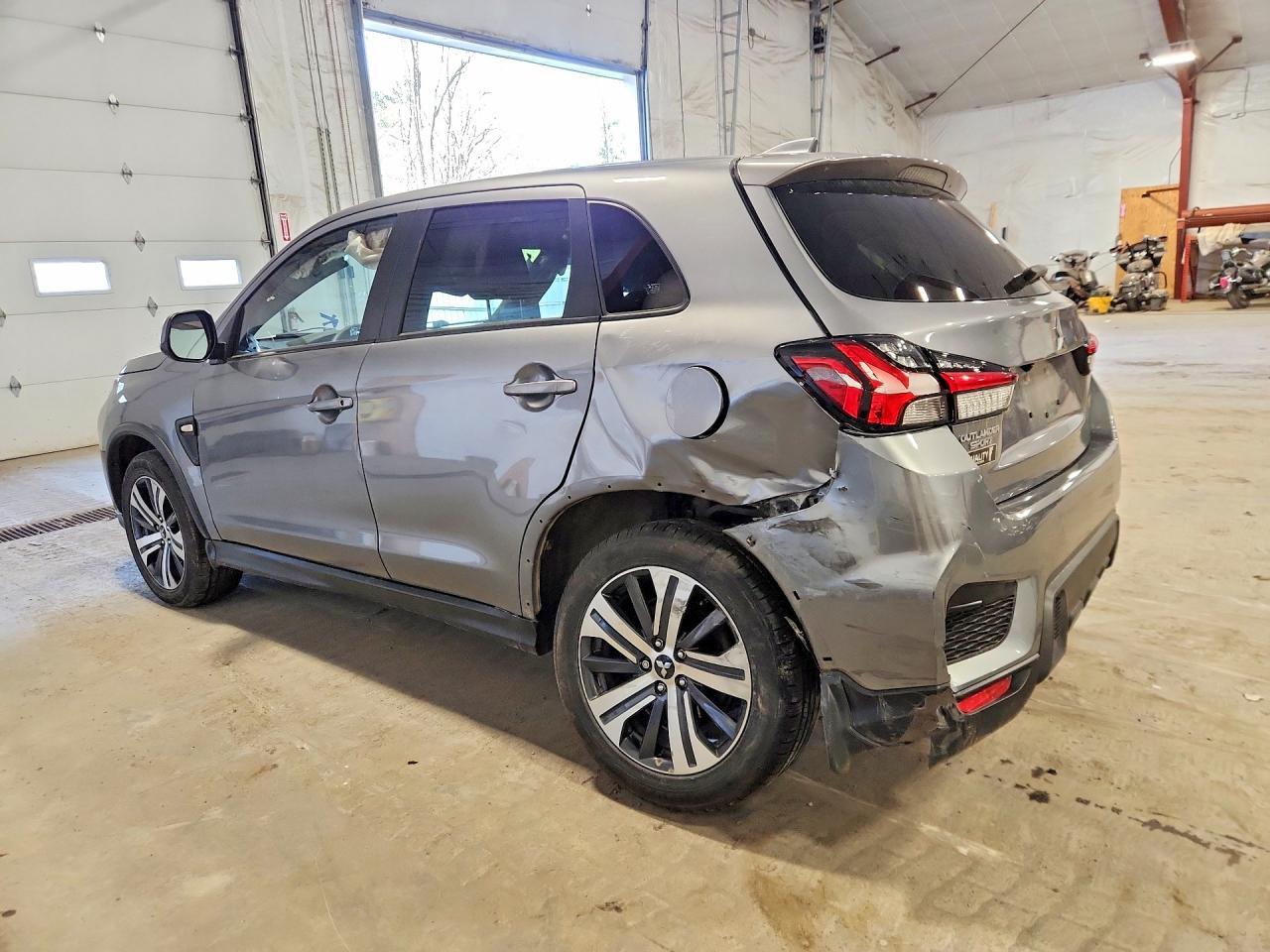 2022 Mitsubishi Outlander Sport Es - Image 2
