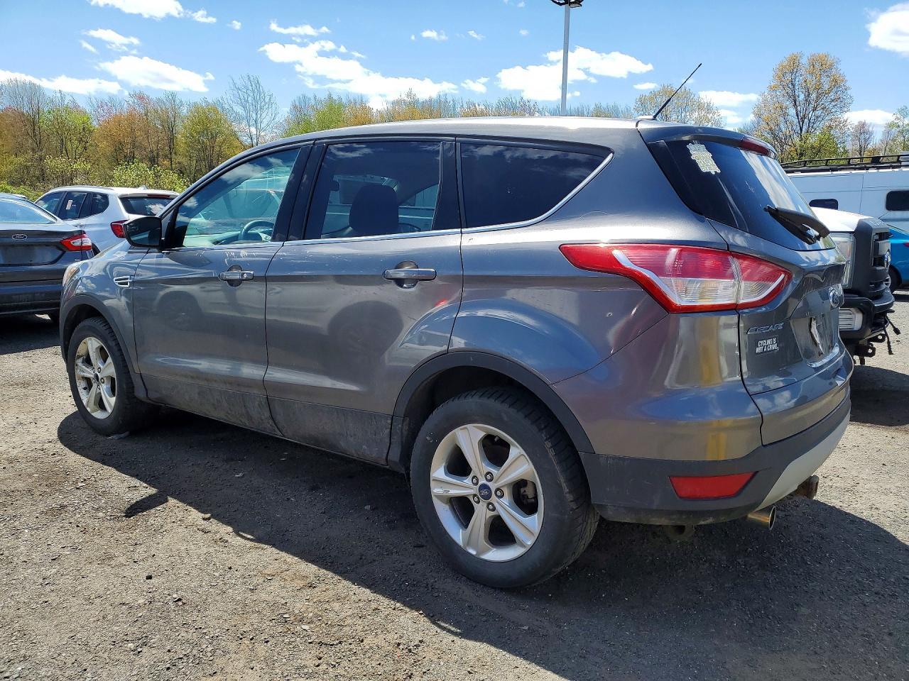 2013 Ford Escape Se - Фото 2