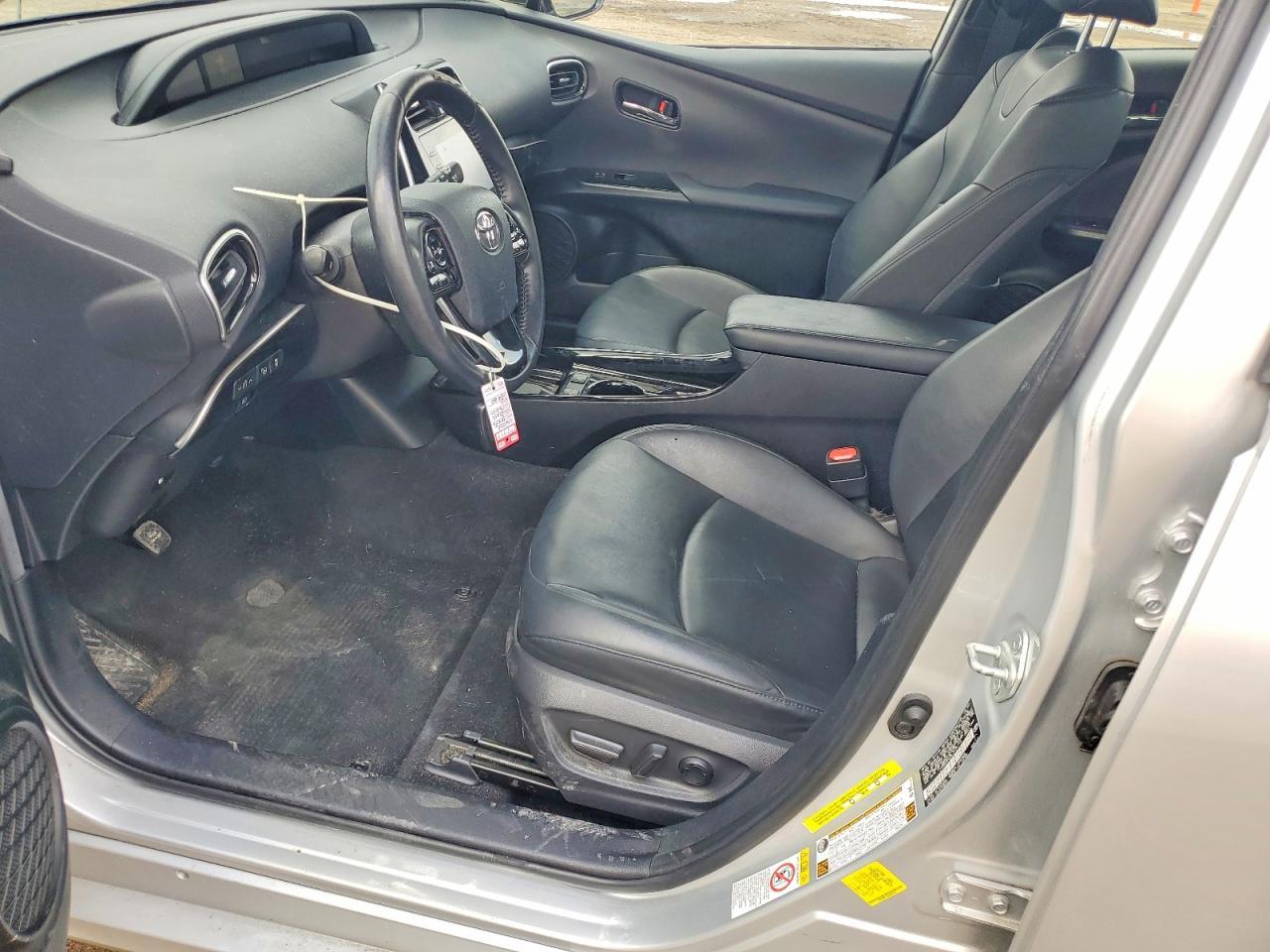 2020 Toyota Prius Xle - Image 7