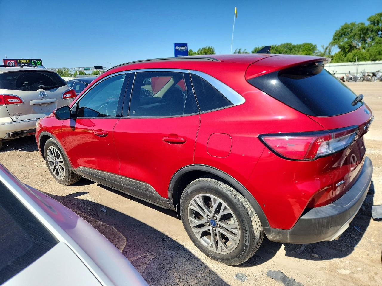 2020 Ford Escape Sel - Фото 2