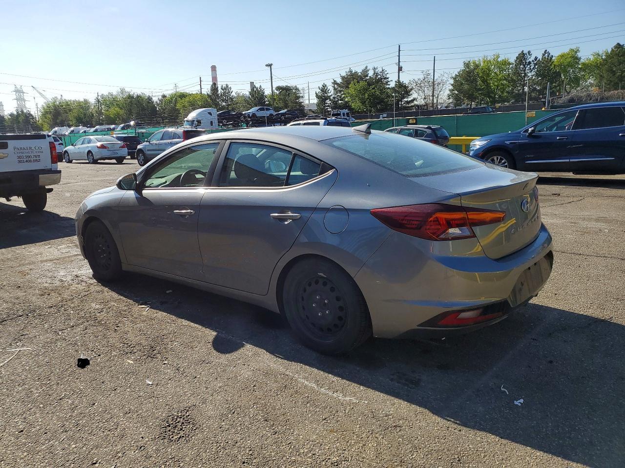 2019 Hyundai Elantra Sel - Image 2