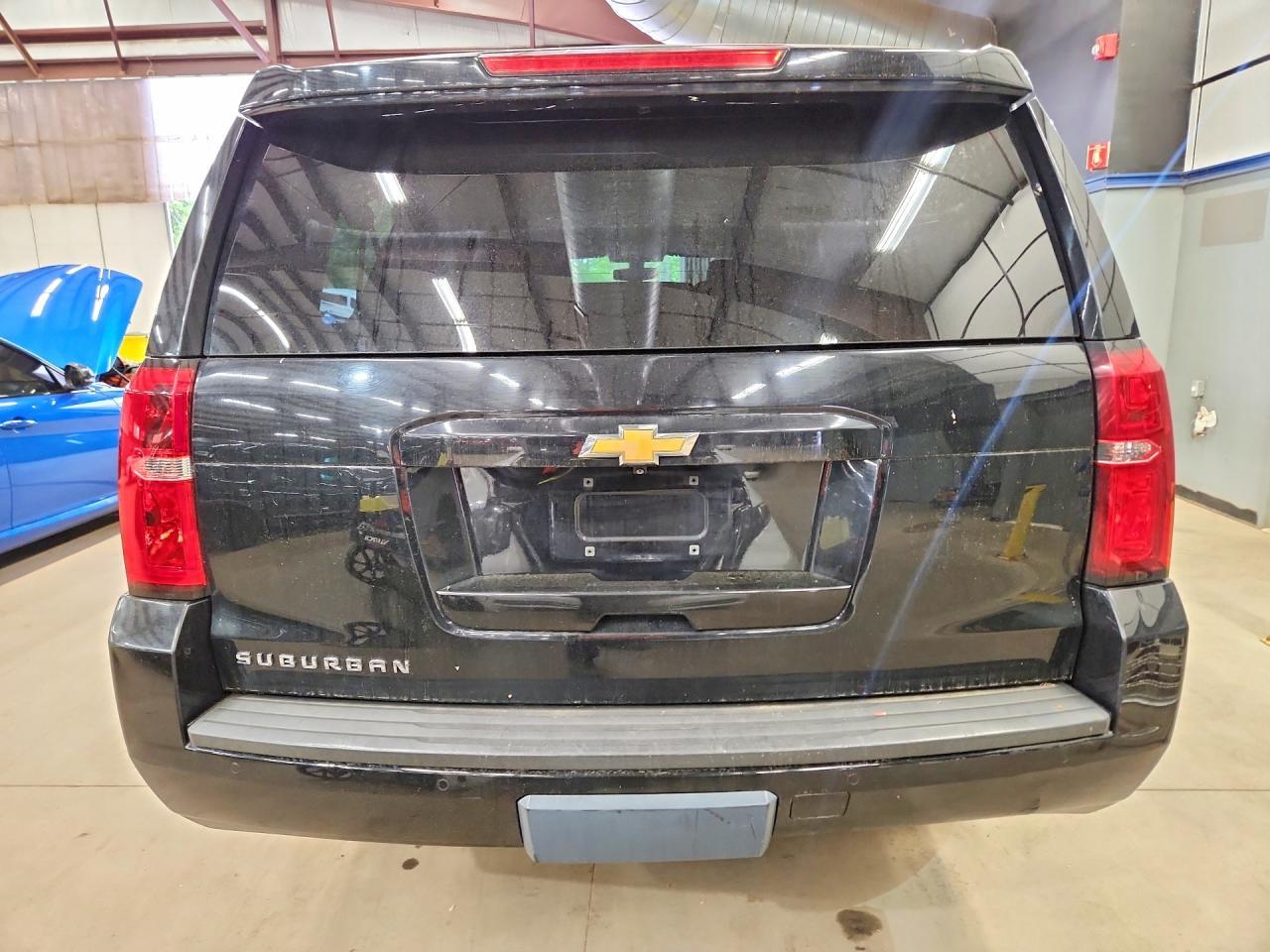 2019 Chevrolet Suburban K1500 Ls - Фото 6