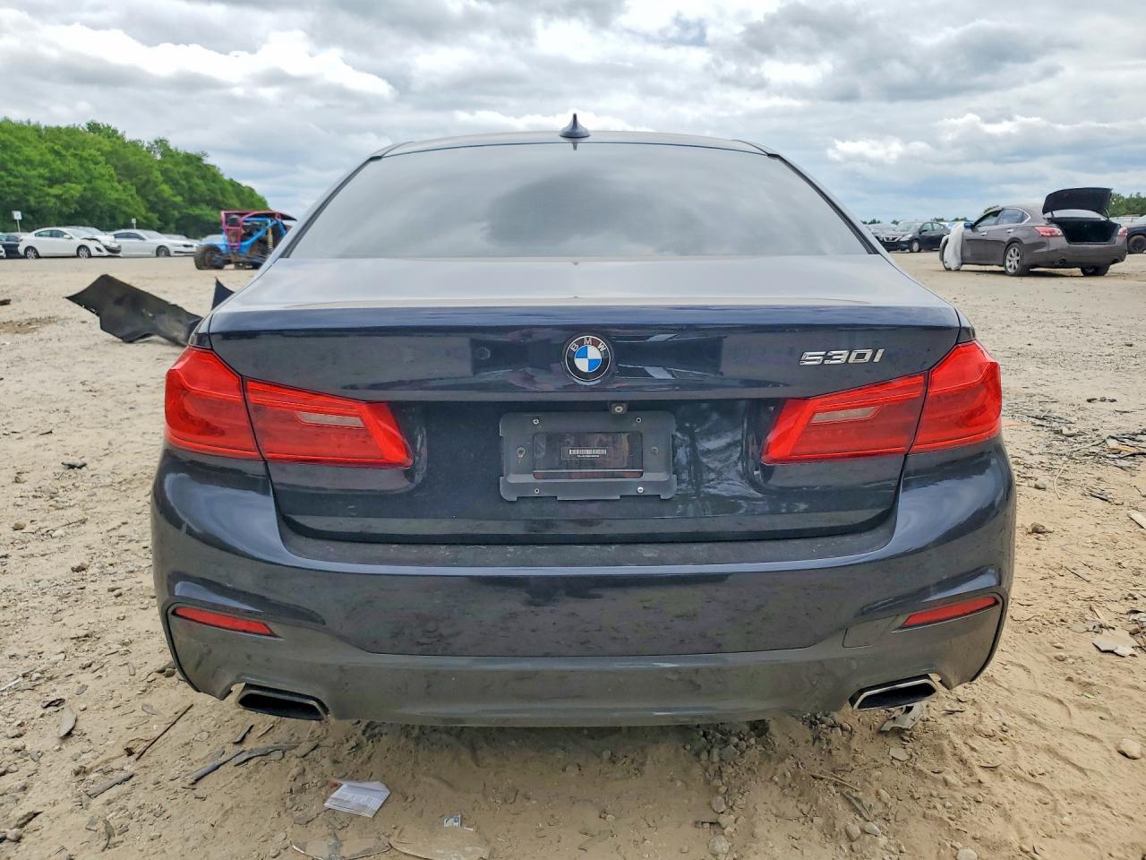 2017 BMW 530 I - Фото 6