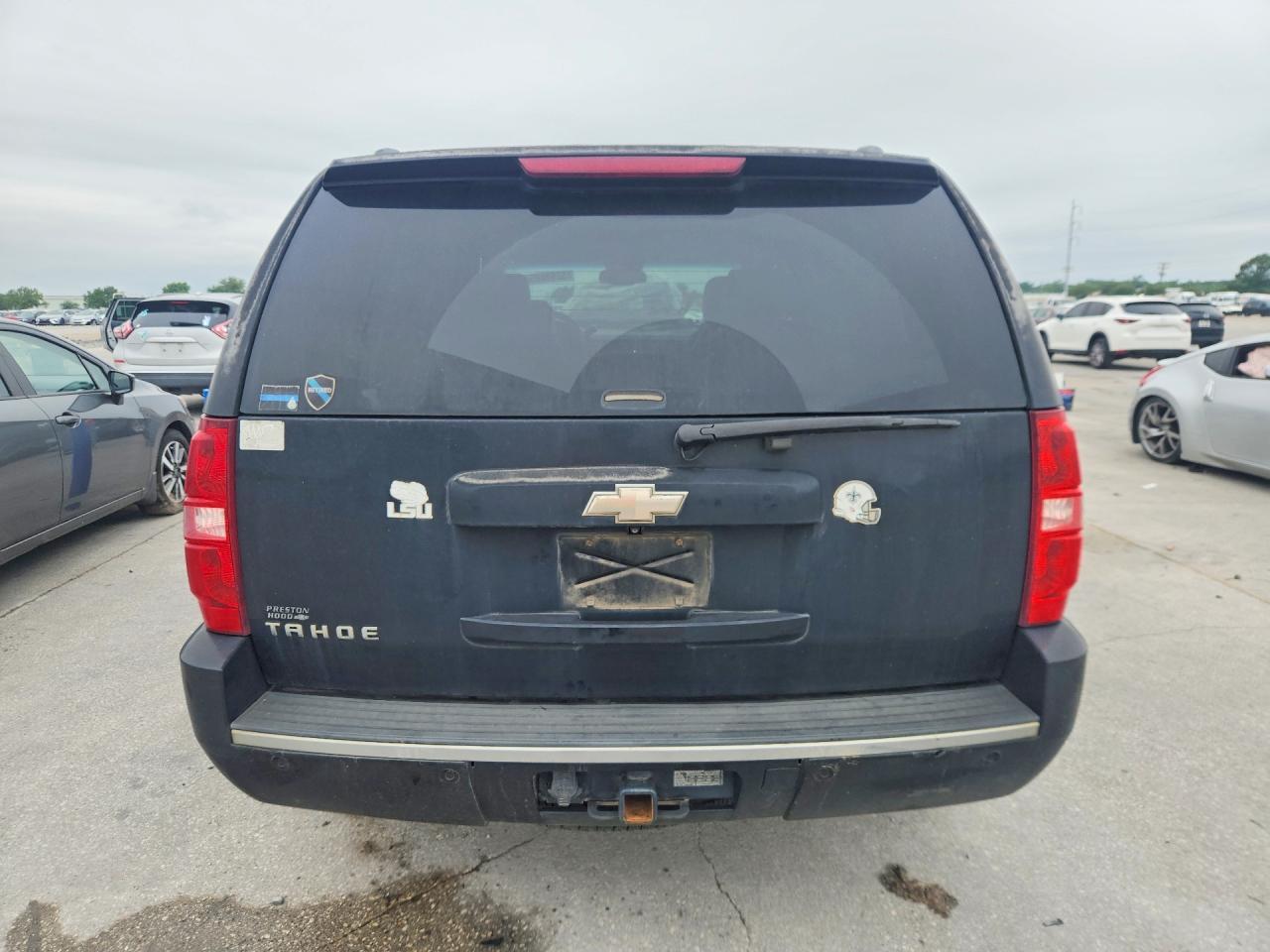 2009 Chevrolet Tahoe C1500 Ltz - Image 6