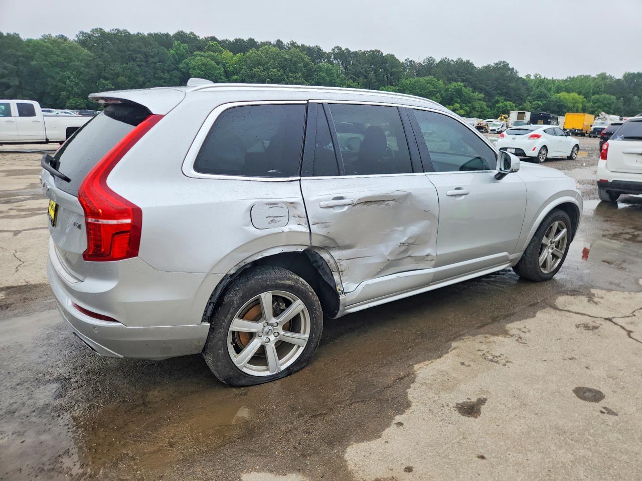 2021 Volvo Xc90 T6 Momentum - Фото 3