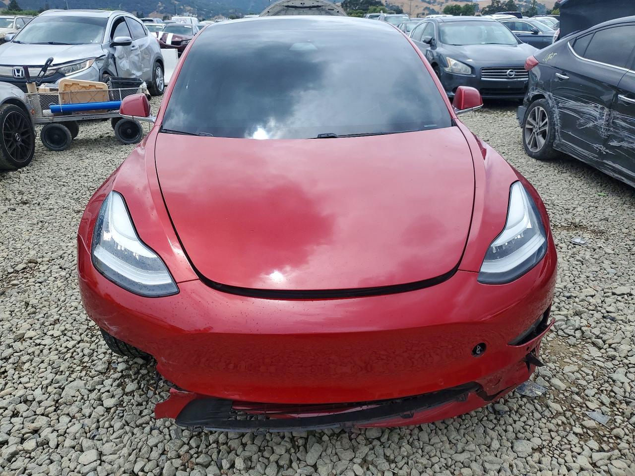 2020 Tesla Model 3 - Фото 5