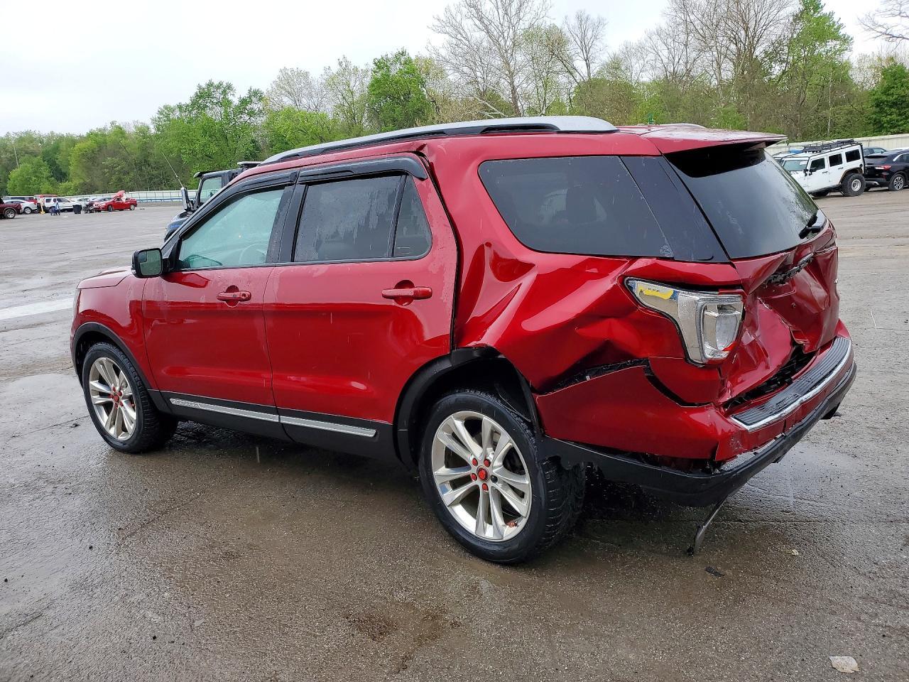 2018 Ford Explorer Xlt - Фото 2