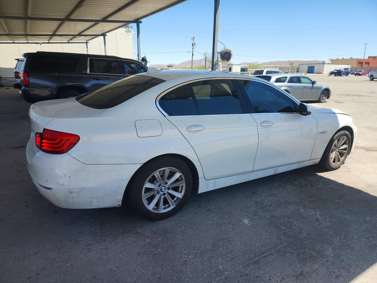 2016 BMW 528 I - Фото 3