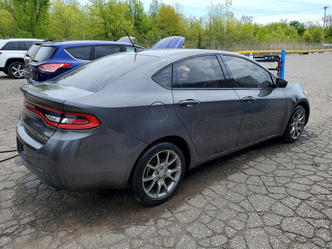2015 Dodge Dart Sxt - Image 3