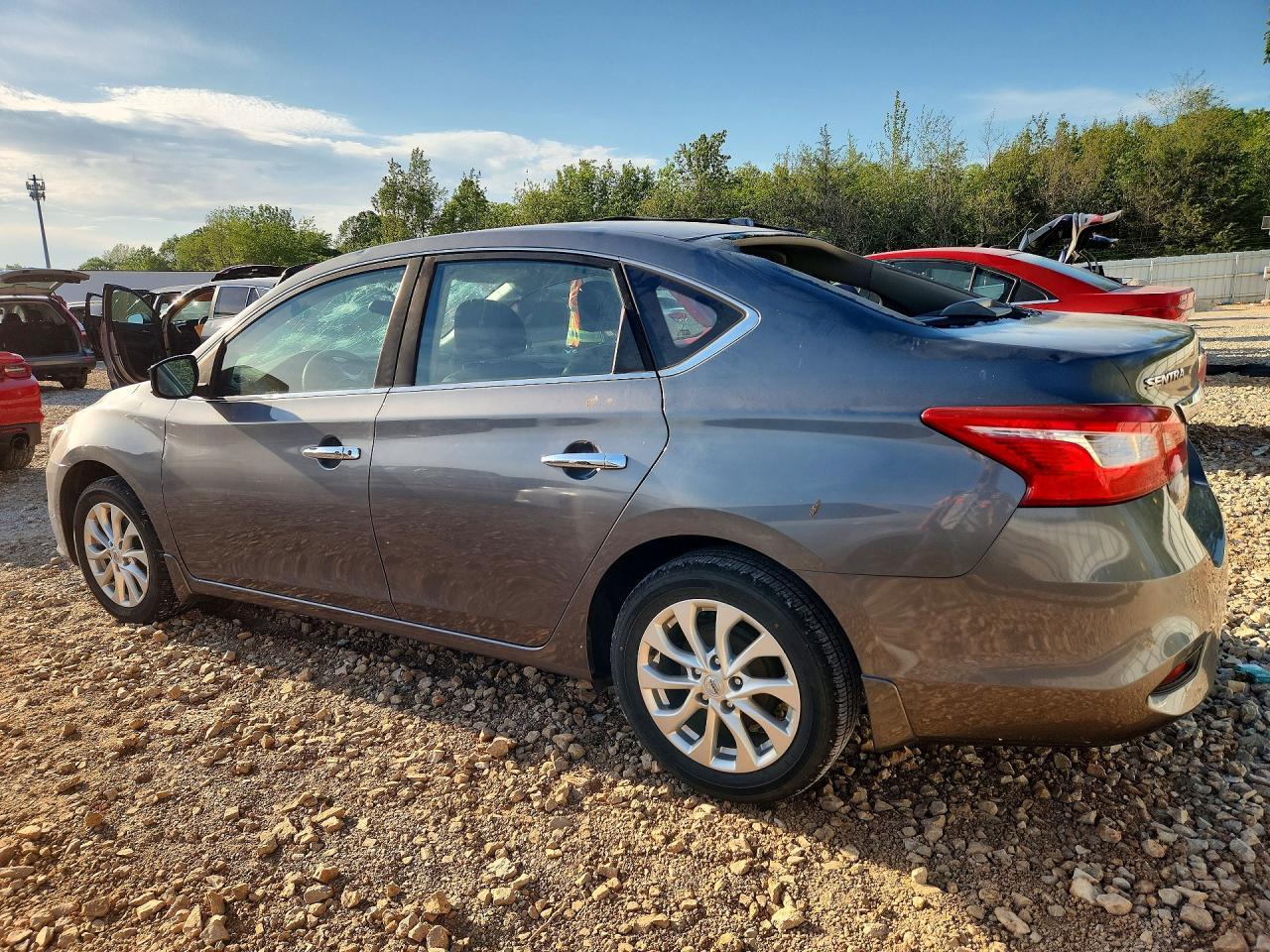 2019 Nissan Sentra Sv - Фото 2
