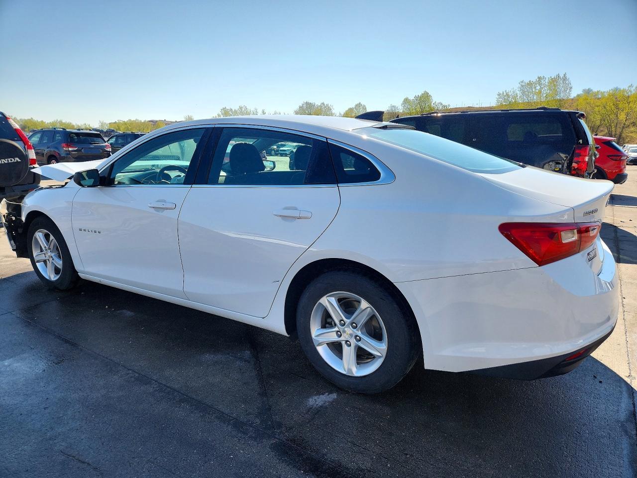 2020 Chevrolet Malibu Ls - Фото 2