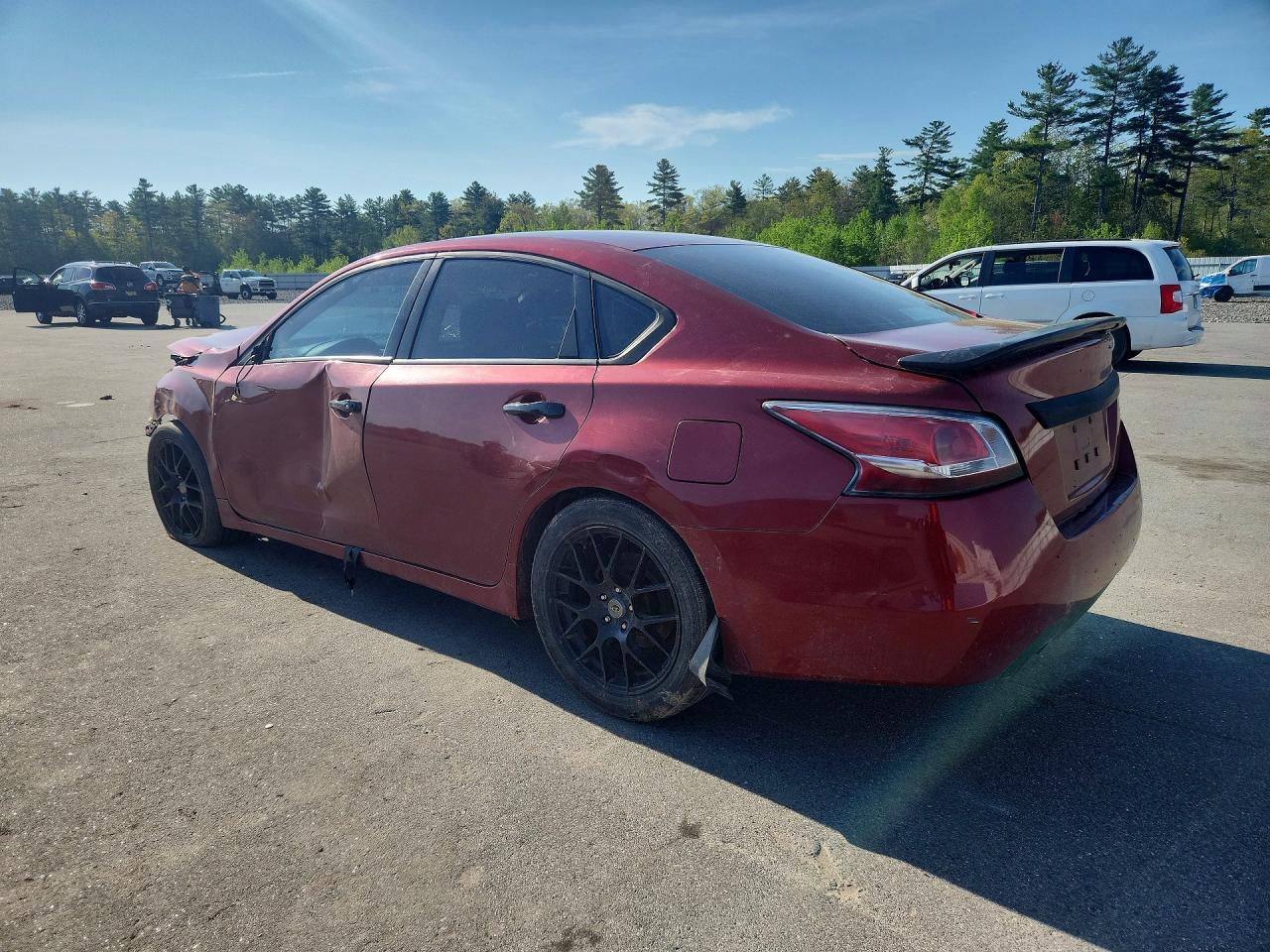 2015 Nissan Altima 2.5 S - Фото 2