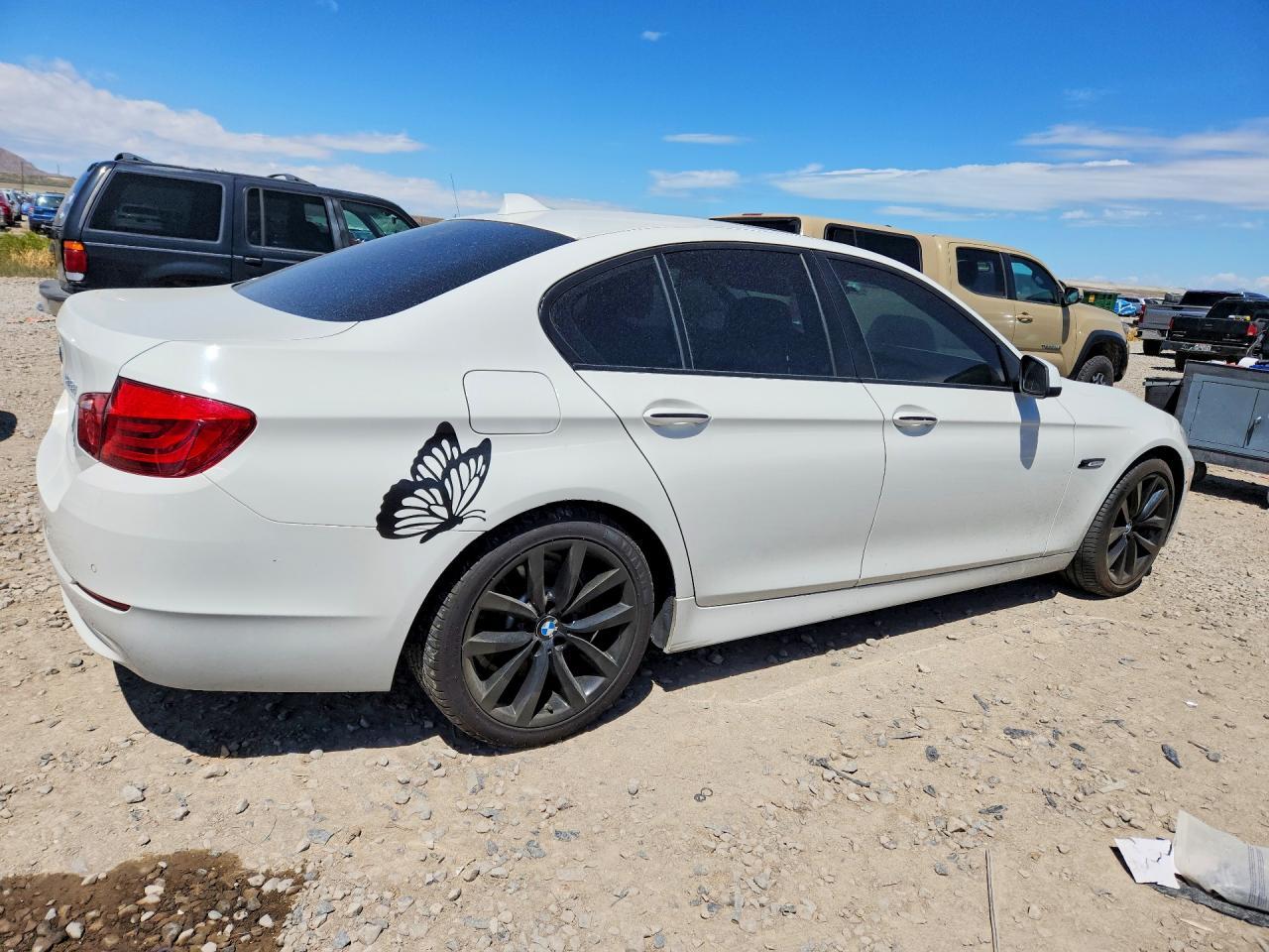 2013 BMW 528 I - Image 3