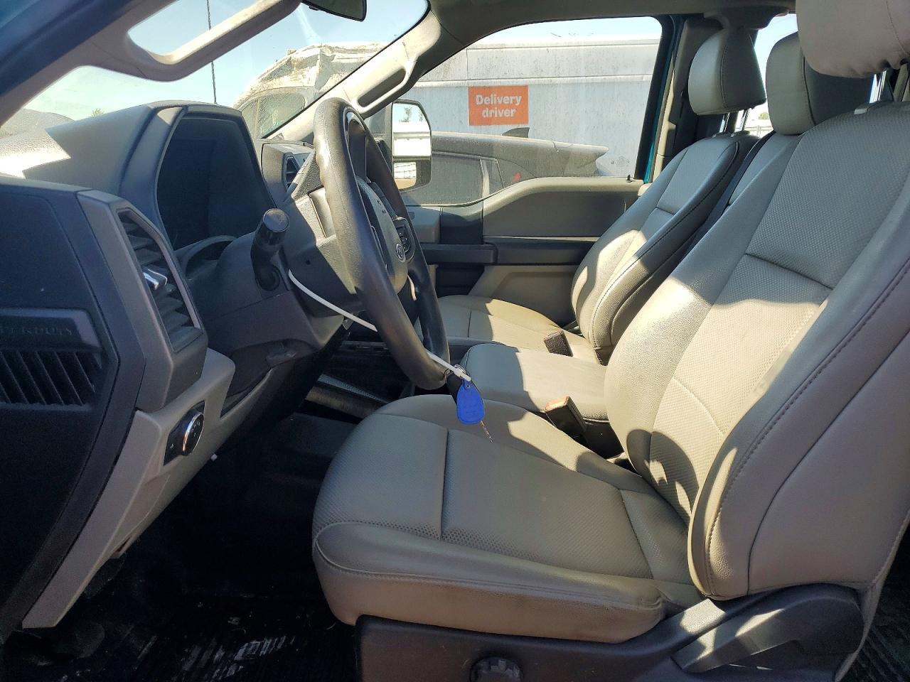 2022 Ford F350 Super Duty - Фото 7