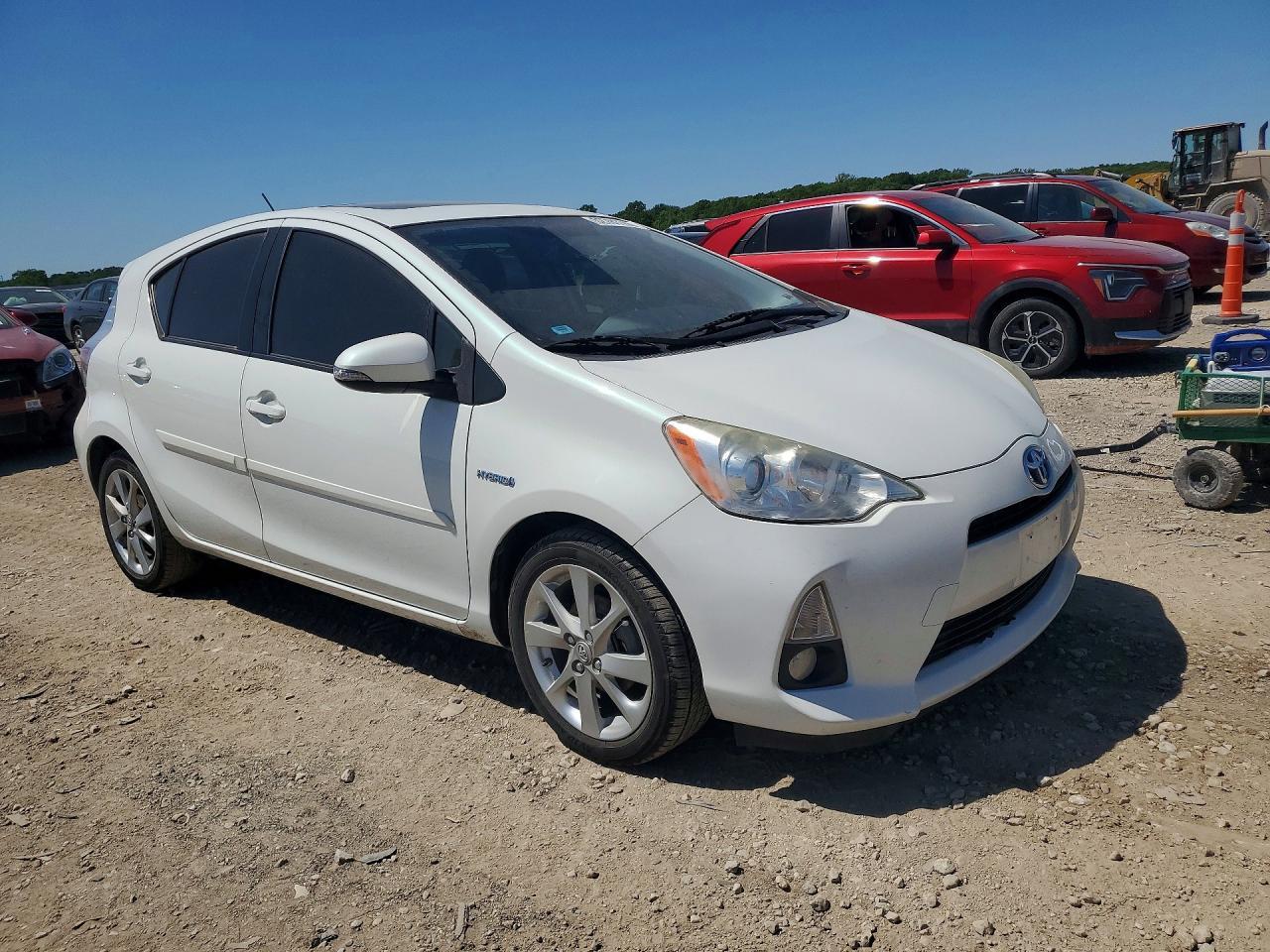 2013 Toyota Prius C Four - Фото 4