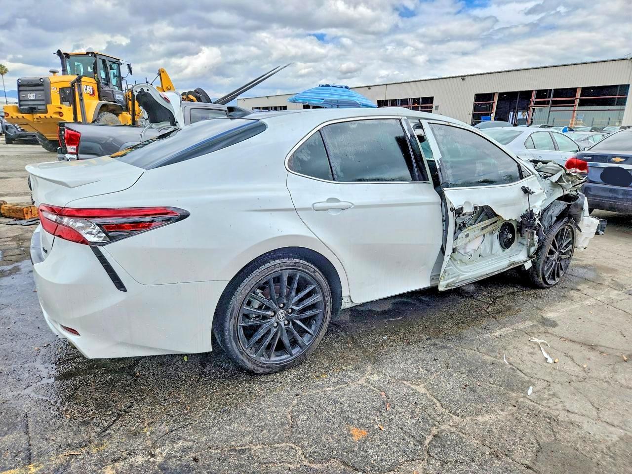2024 Toyota Camry Xse - Image 3