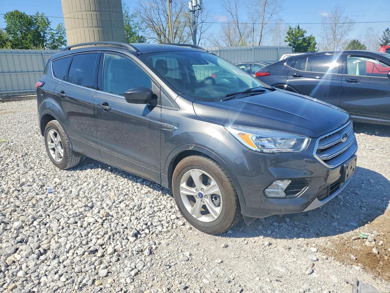 2018 Ford Escape Se - Фото 4