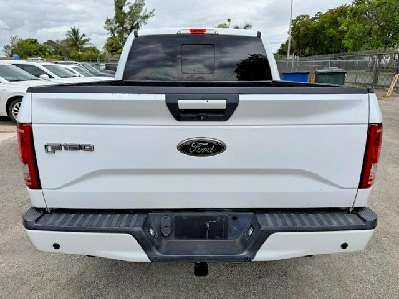 2016 Ford F150 Supercrew - Image 6