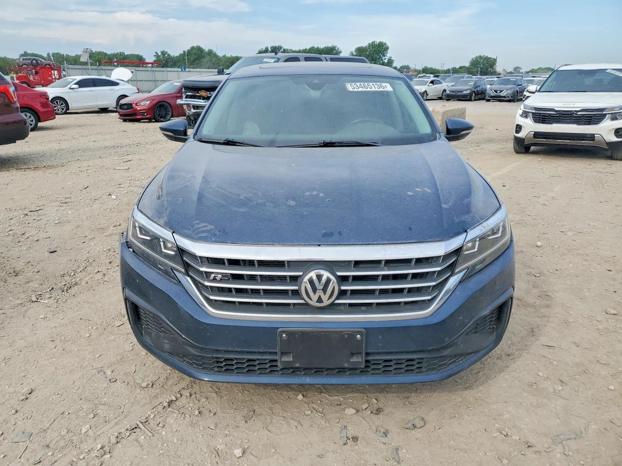 2020 Volkswagen Passat R-Line - Фото 5