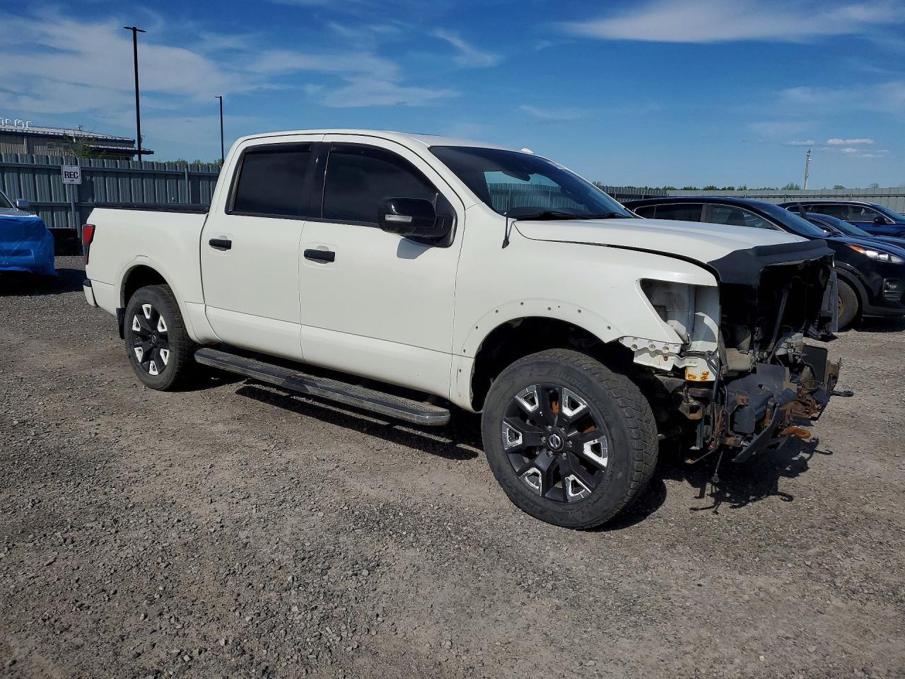 2020 Nissan Titan Sv - Image 4