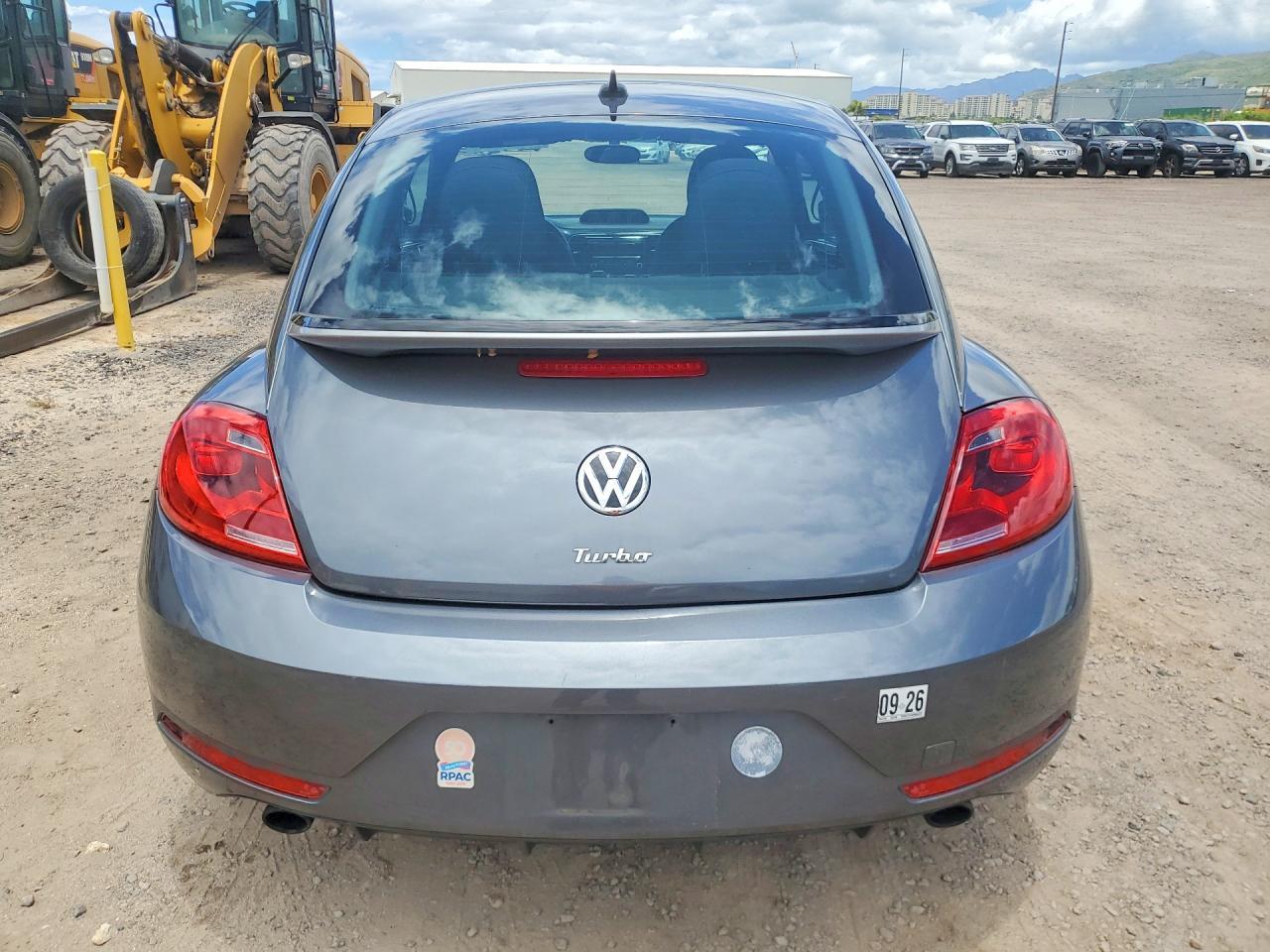 2014 Volkswagen Beetle Turbo - Фото 6