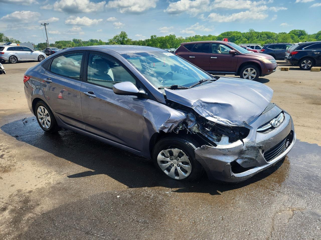 2017 Hyundai Accent Se - Фото 4