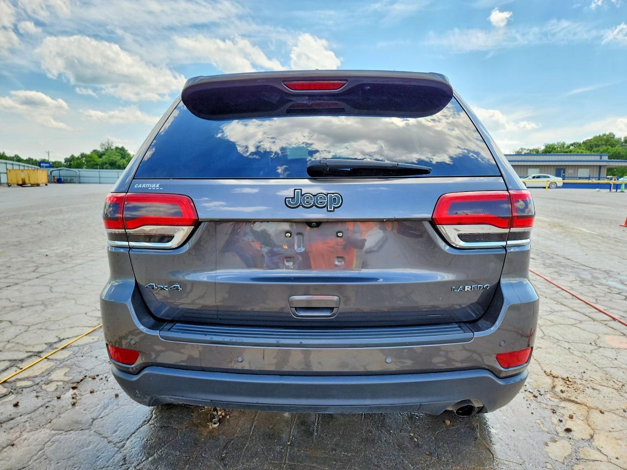 2019 Jeep Grand Cherokee Laredo - Image 6